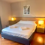Appartamento In Centro 10\' Stazione